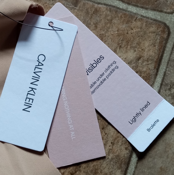 NWT Calvin Klein Invisibles Comfort Seamless Lightly Lined V Neck Bralette - Picture 7 of 7